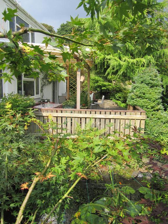 Cwmbach 4* Neath