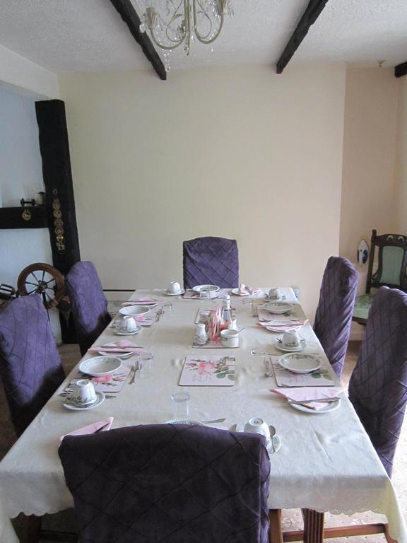 Cwmbach Guest house Neath